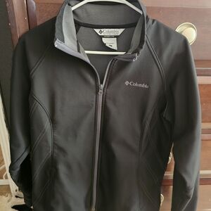 Columbia Women's Black Softshell Jacket